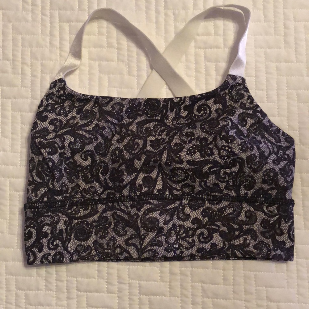 Lululemon bra Size 4